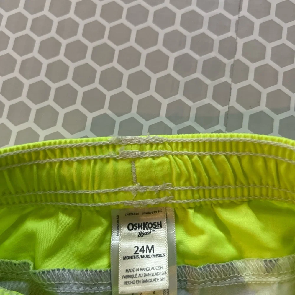 OshKosh B'gosh Neon Yellow Toddler Swim Shorts. Beach Summer size 24M